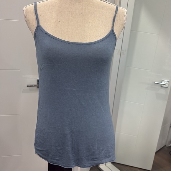 Lola Butterfly High Low Blouse 100% silk - Picture 6 of 8